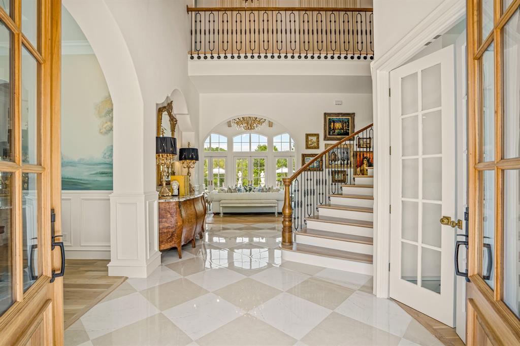 1651 Old Annetta Property Photo 4