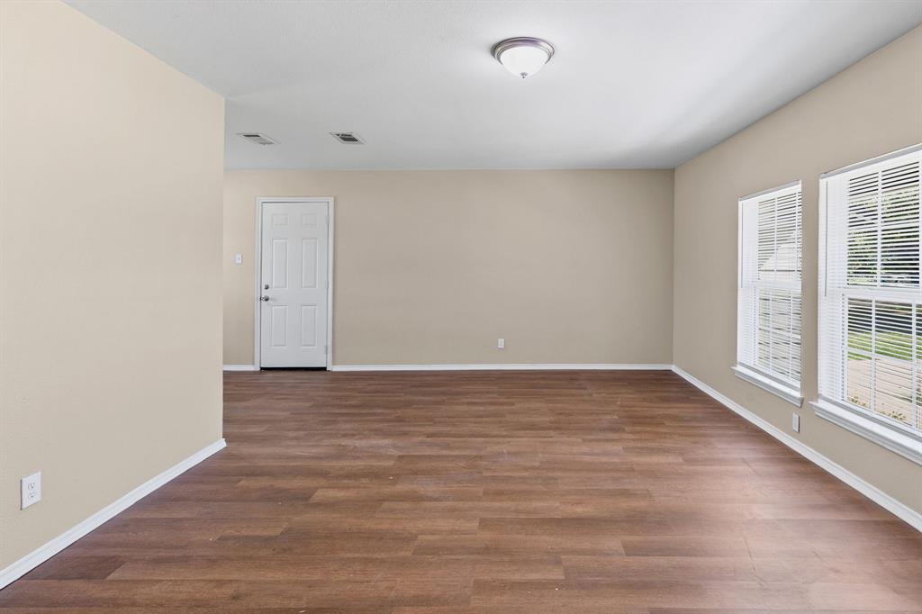 1704 Langford Street Property Photo 15