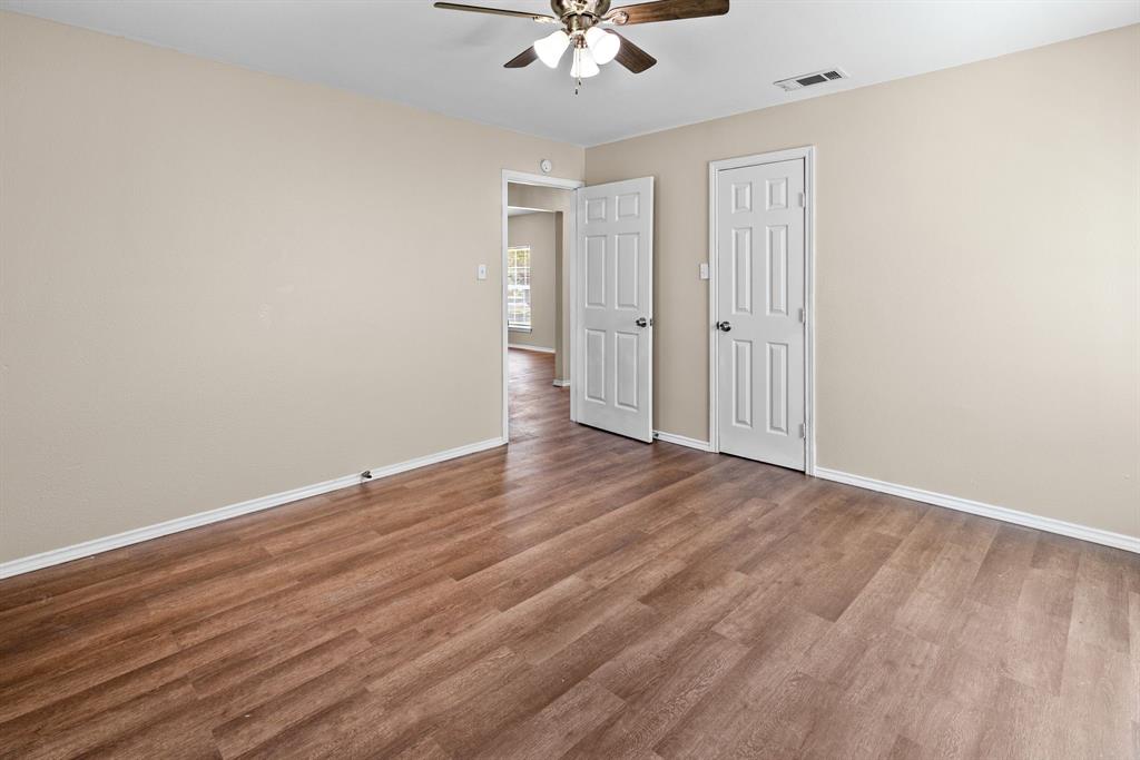 1704 Langford Street Property Photo 22