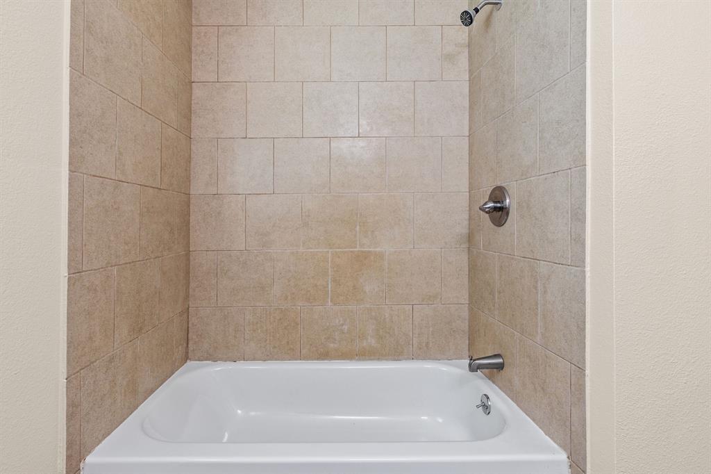 1704 Langford Street Property Photo 27