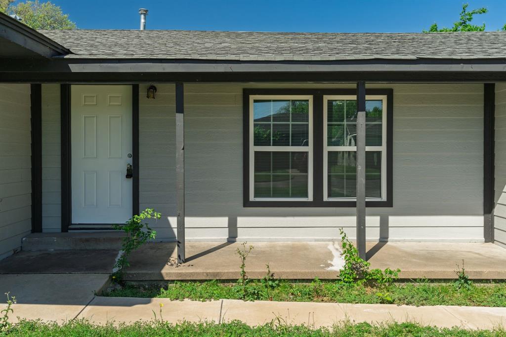 1704 Langford Street Property Photo 32