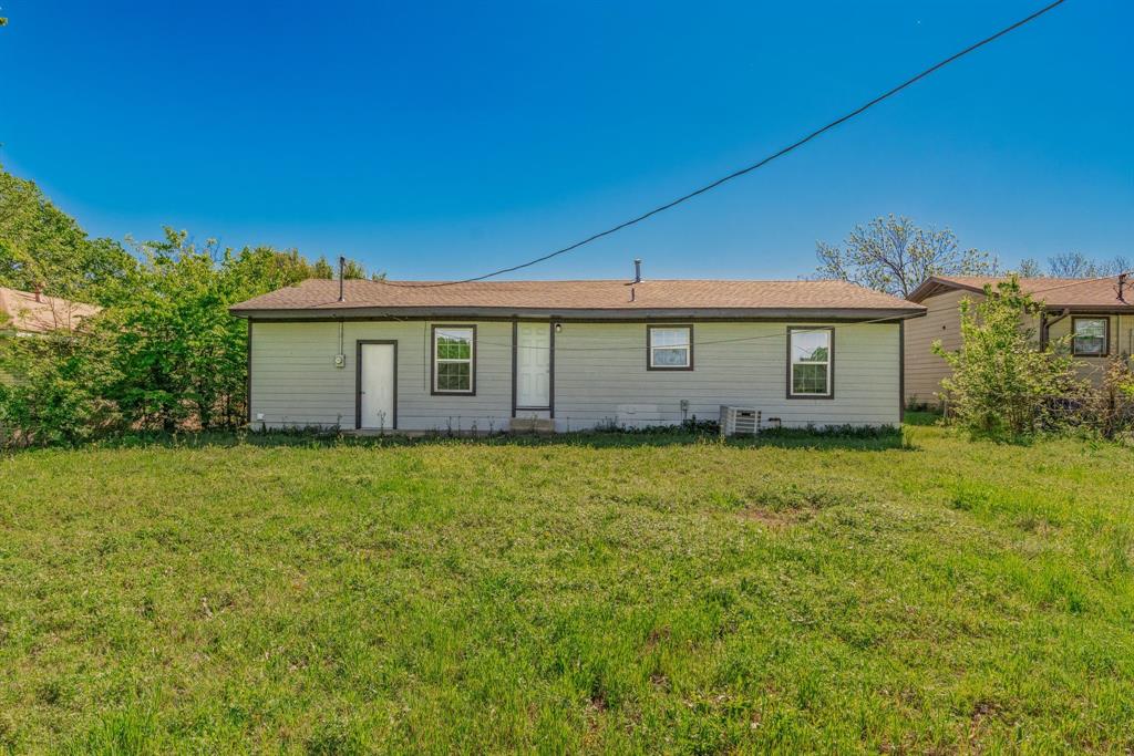 1704 Langford Street Property Photo 36