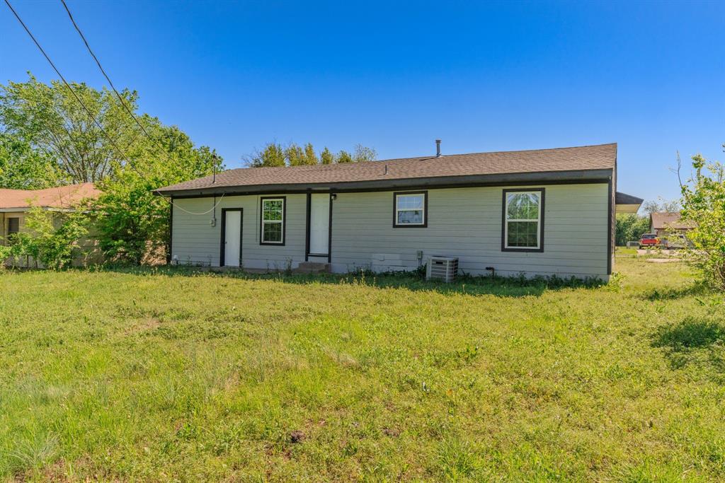 1704 Langford Street Property Photo 38