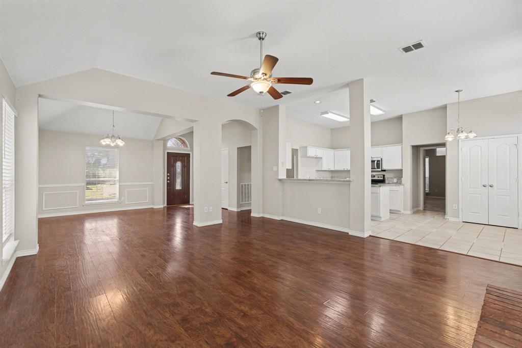 11816 Rocky Point Drive Property Photo 2