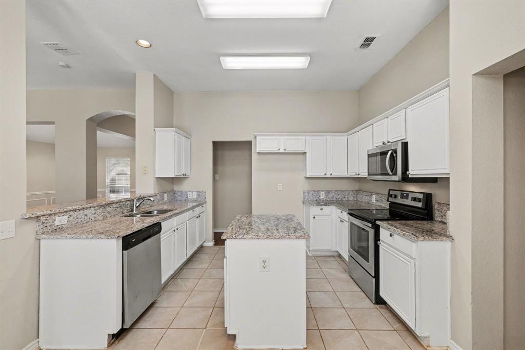 11816 Rocky Point Drive Property Photo 8