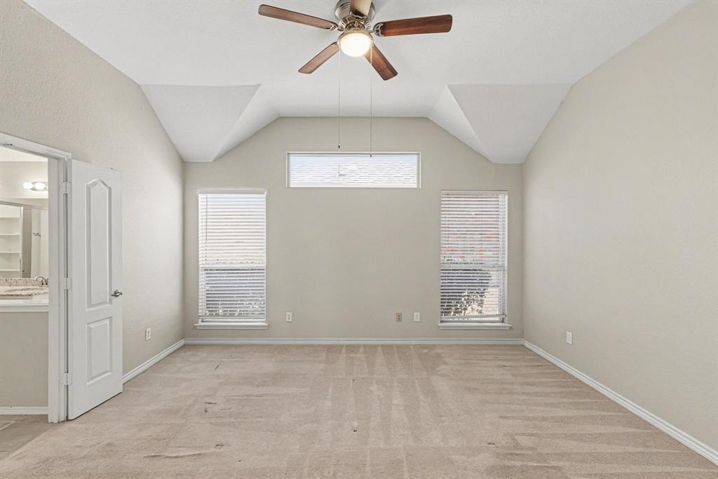 11816 Rocky Point Drive Property Photo 11