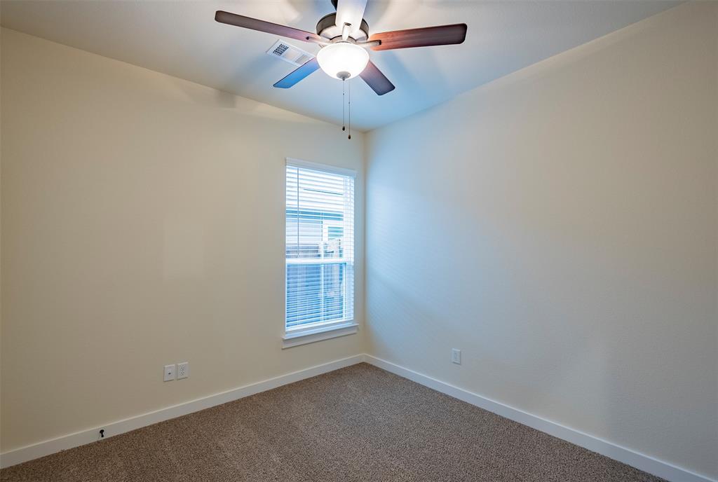 656 Wheatfield Drive Property Photo 20