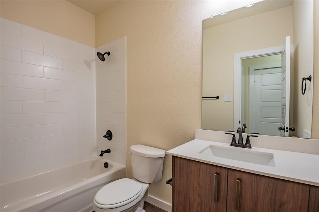 656 Wheatfield Drive Property Photo 22