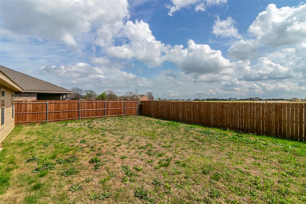 1905 Skylar Lane Property Photo 22