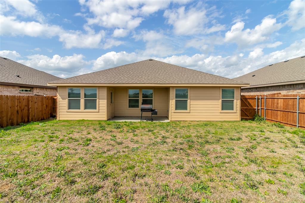 1905 Skylar Lane Property Photo 24