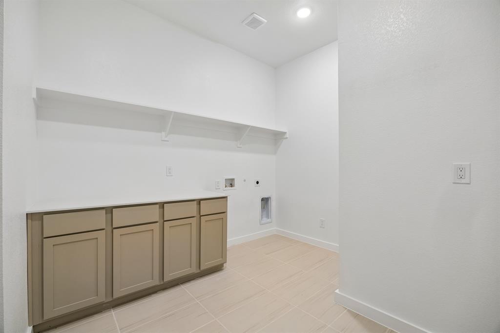 2652 Rainier Drive Property Photo 24