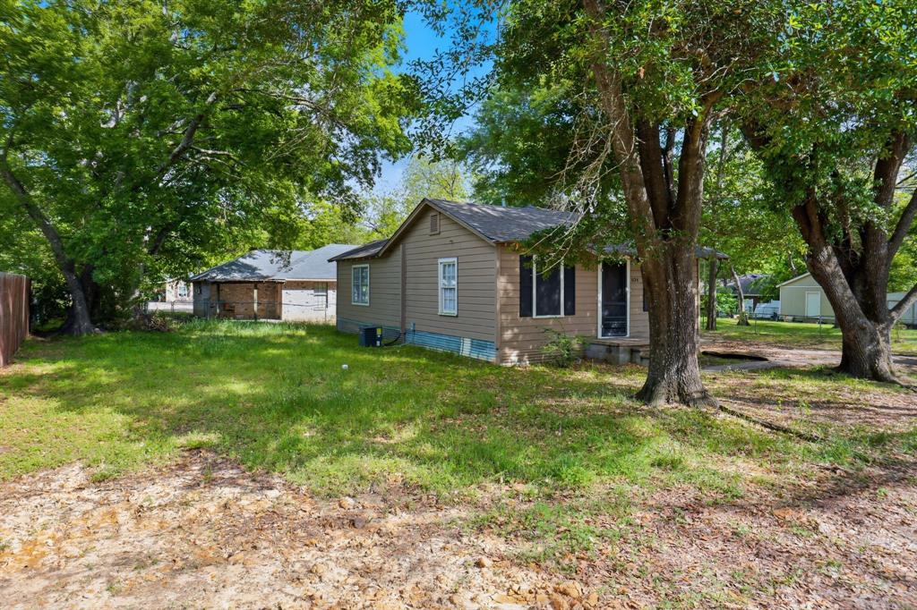 834 Brinker Street Property Photo 9