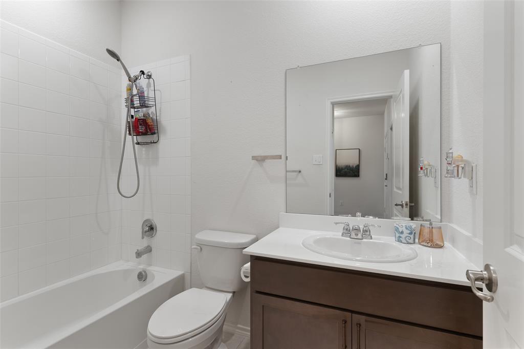 205 Pine Hollow Way Property Photo 15