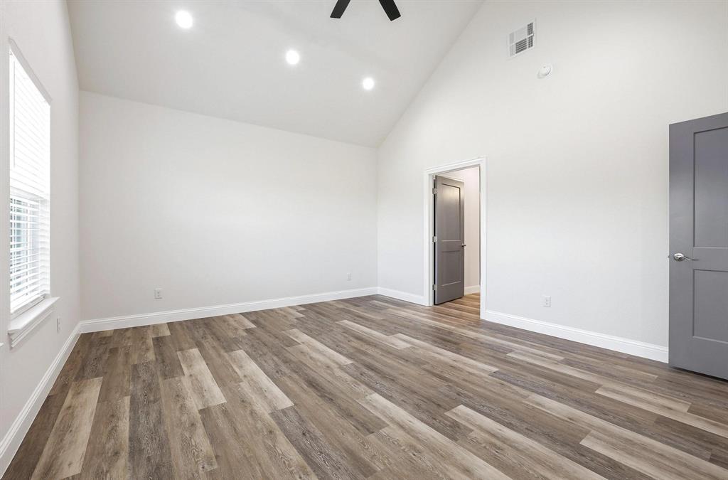 903 W Cardinal Street Property Photo 17