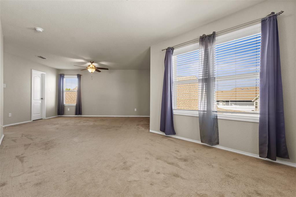 9117 Blackstone Drive Property Photo 8