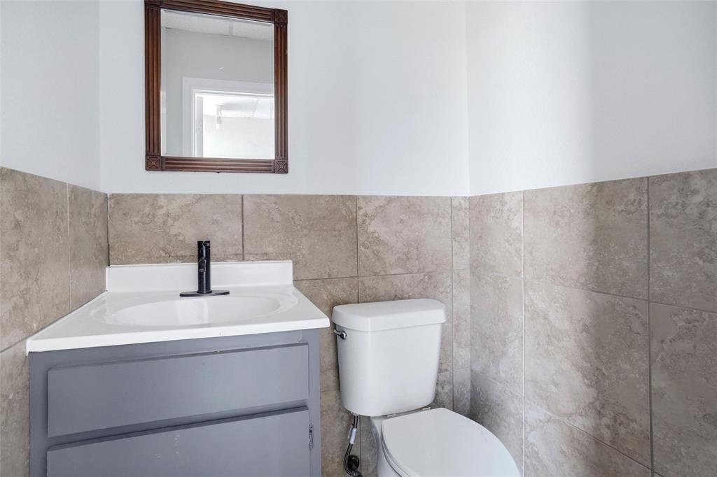 742 Dalworth Drive 600 Property Photo 5