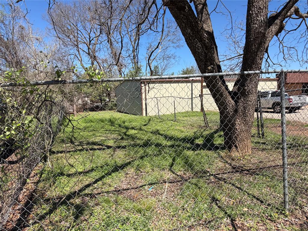 601 W Lacy Street Property Photo 6