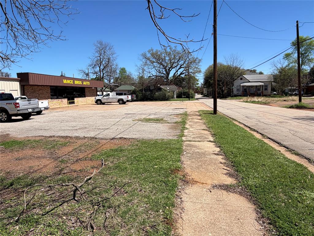 601 W Lacy Street Property Photo 7
