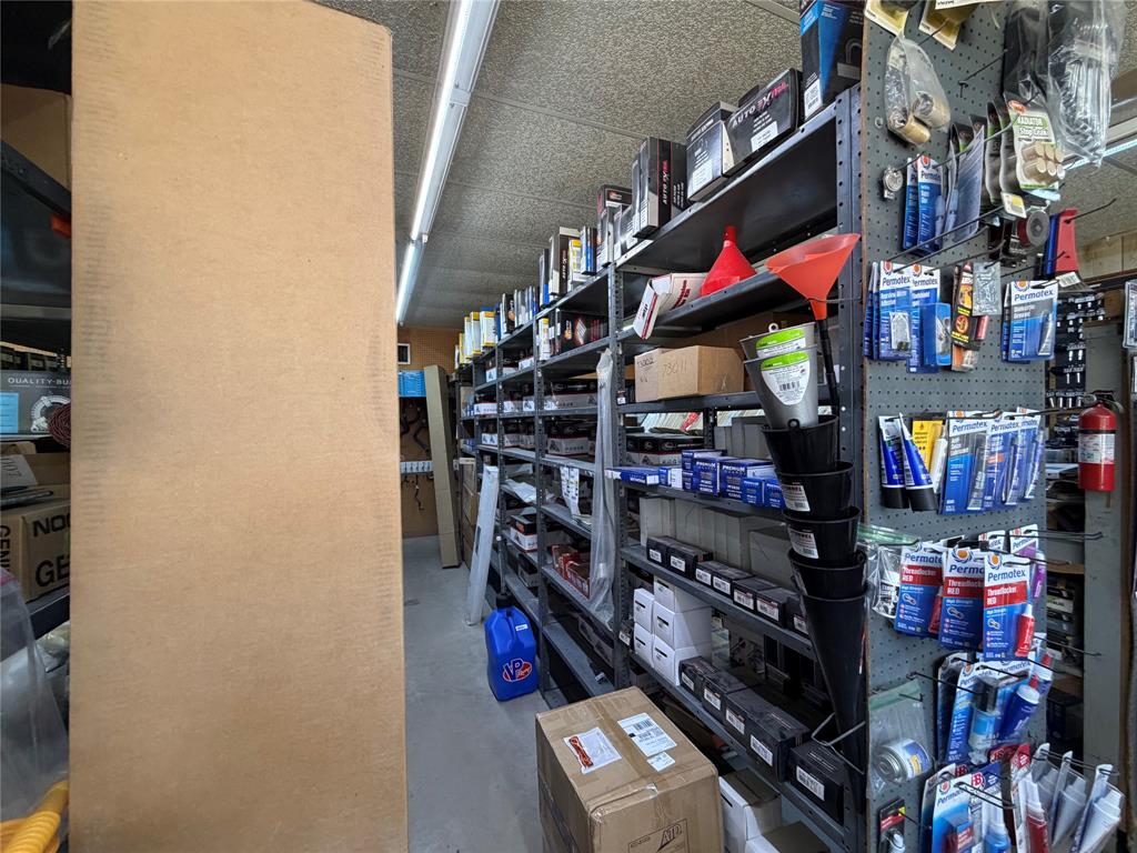 601 W Lacy Street Property Photo 22