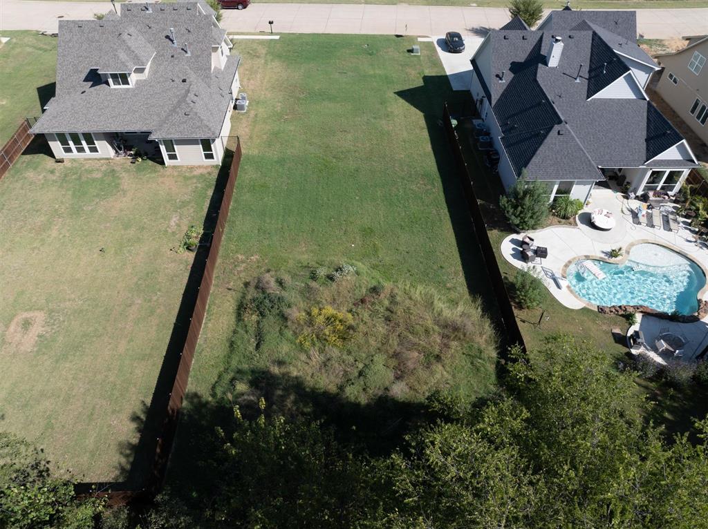 208 Village Way Property Photo 9