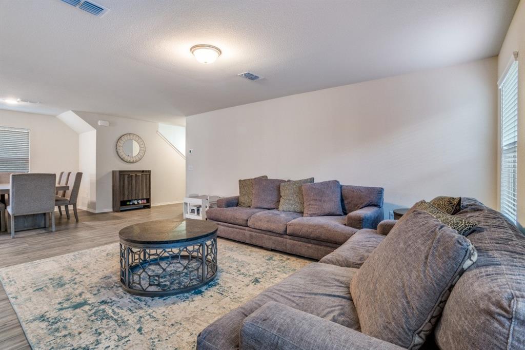 404 Glendale Drive Property Photo 10
