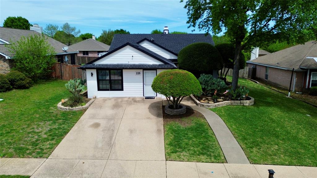 225 California Drive Property Photo 2