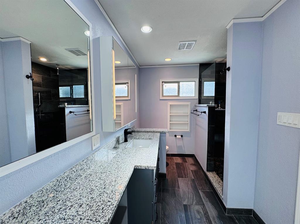 225 California Drive Property Photo 18