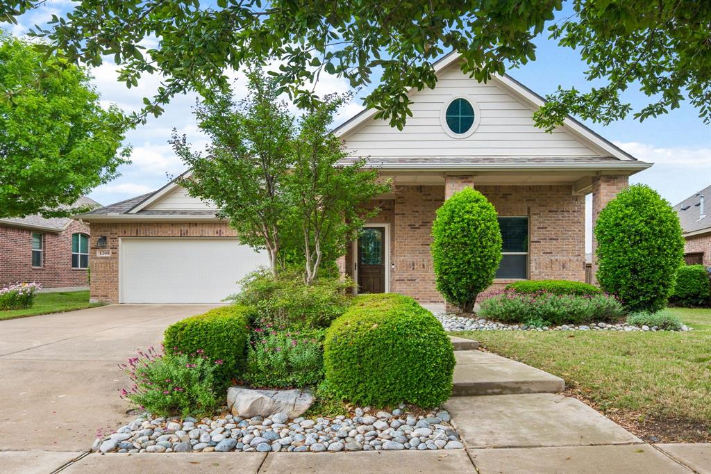 1208 Isabella Lane Property Photo 1