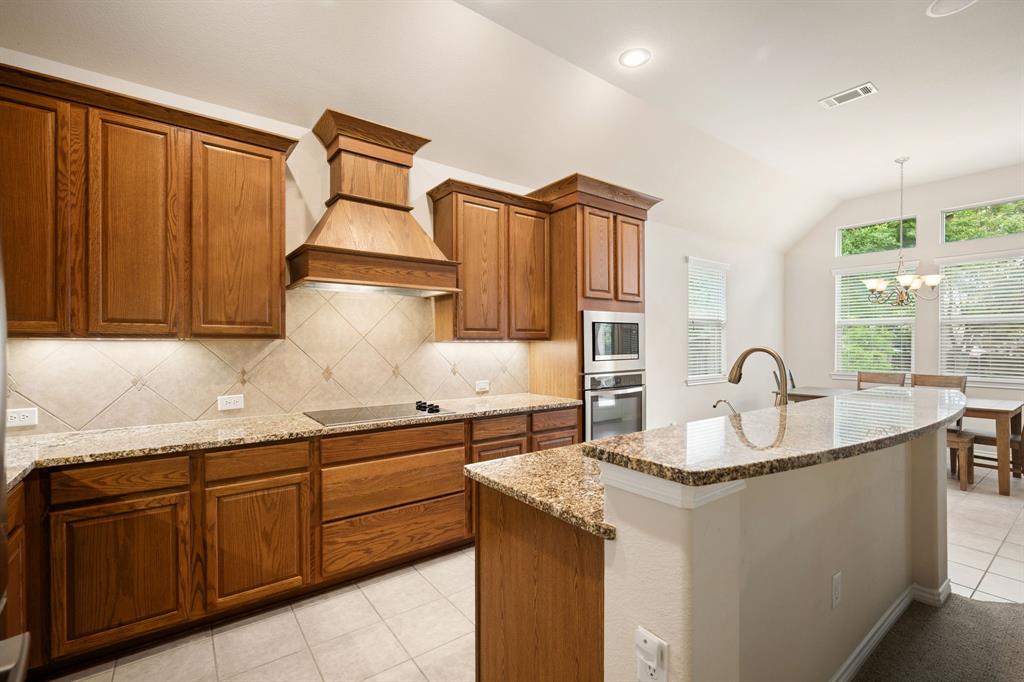 1208 Isabella Lane Property Photo 11