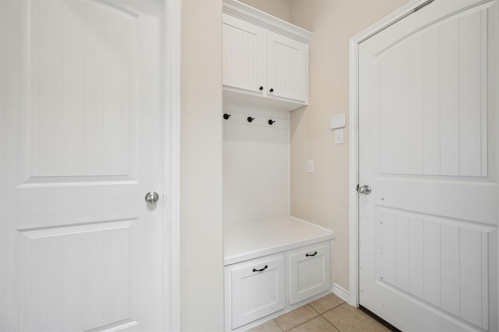 1208 Isabella Lane Property Photo 24