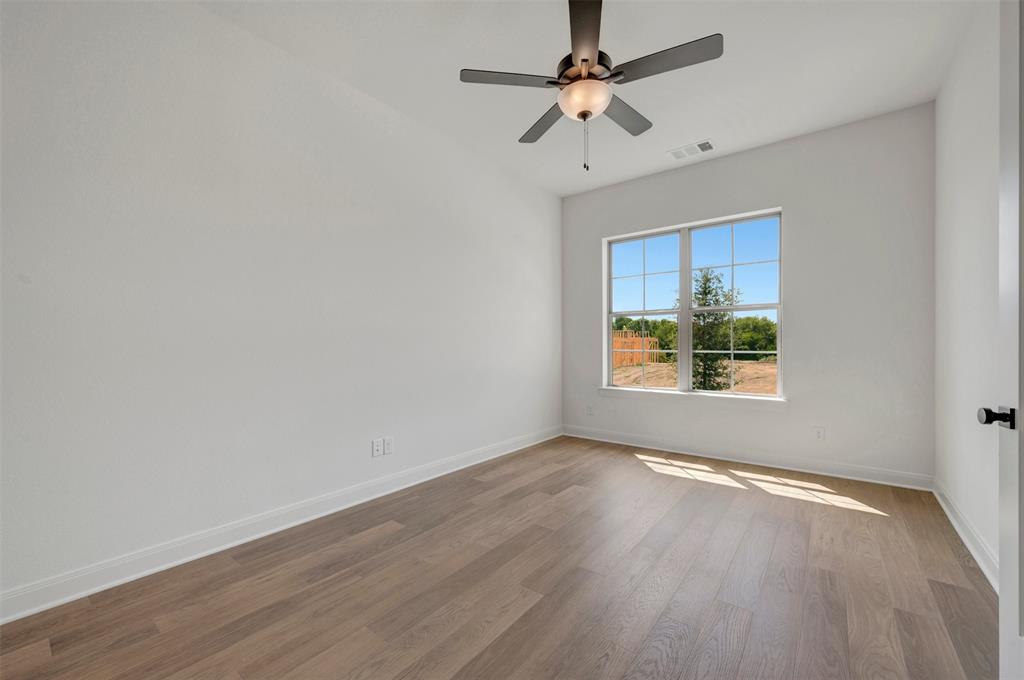 1908 Mitchell Drive Property Photo 6