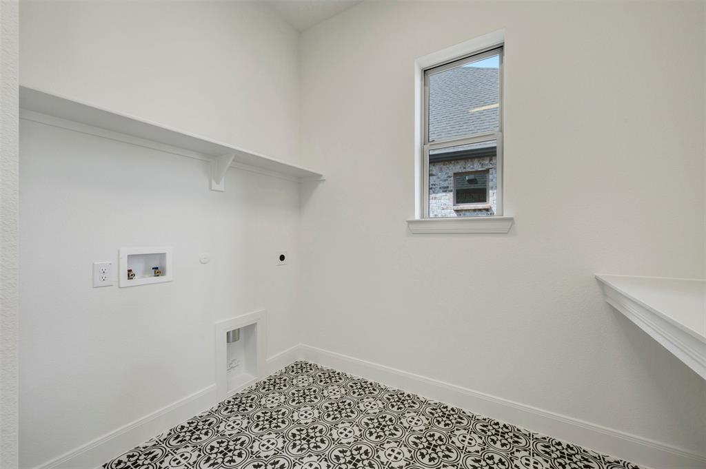 1908 Mitchell Drive Property Photo 14