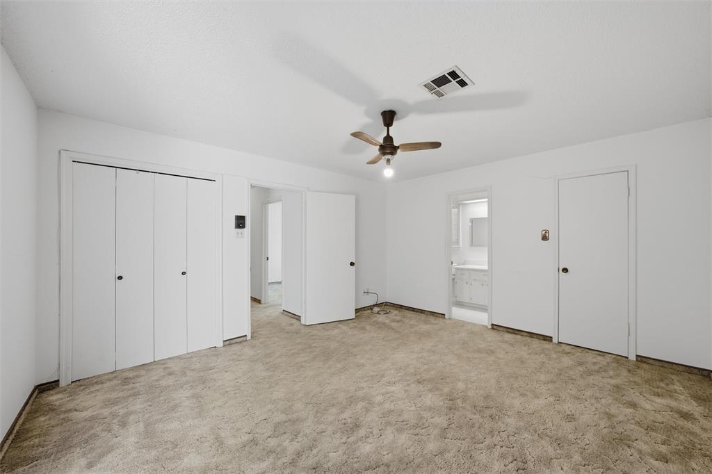 9321 Tree Lake Drive Property Photo 10