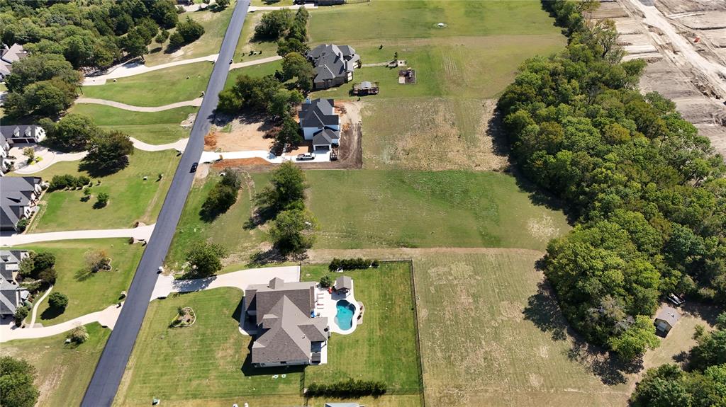 29 B Lake Breeze Drive Property Photo 4