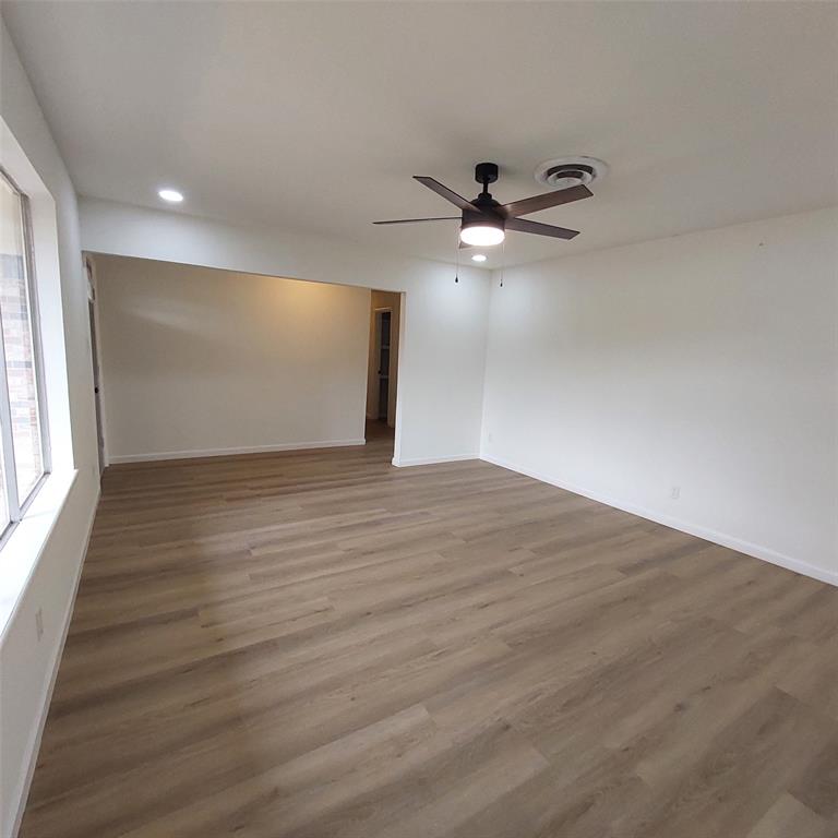 5001 Wilson Property Photo 5