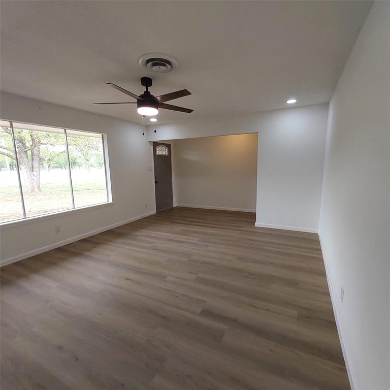 5001 Wilson Property Photo 6