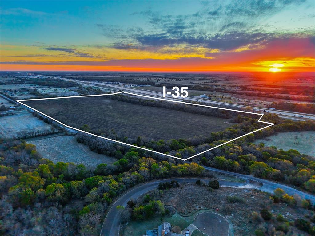 Unk Interstate 35 Property Photo 1