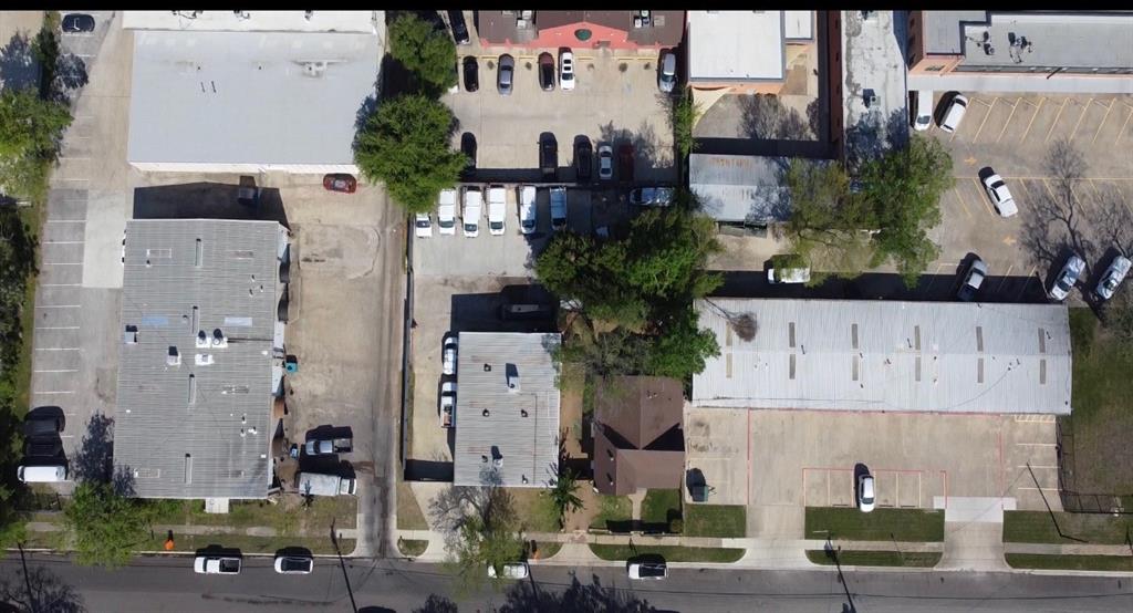 4205 E Side Avenue Property Photo 1