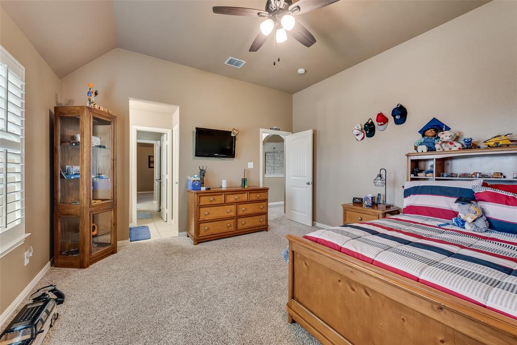 925 Lorene Drive Property Photo 32