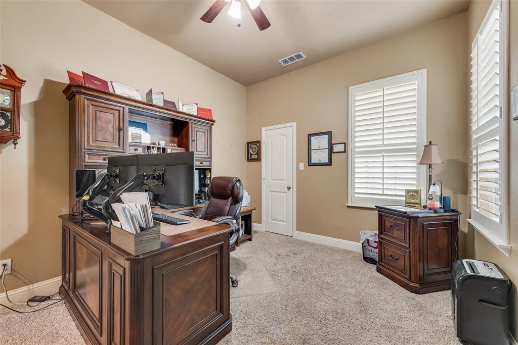 925 Lorene Drive Property Photo 37