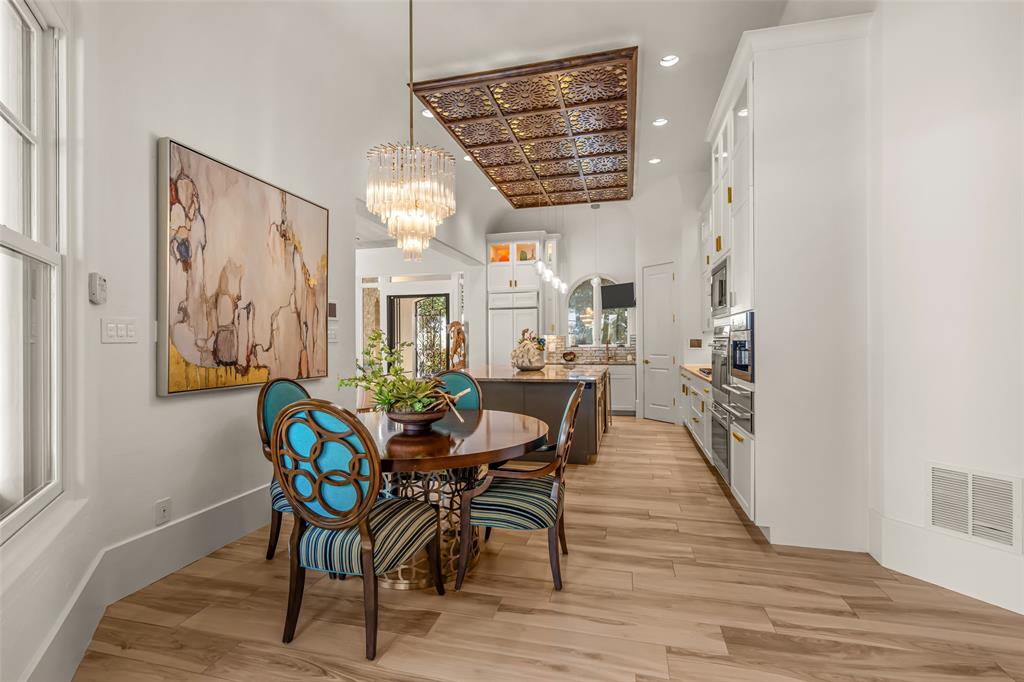 1712 Post Oak Place Property Photo 12