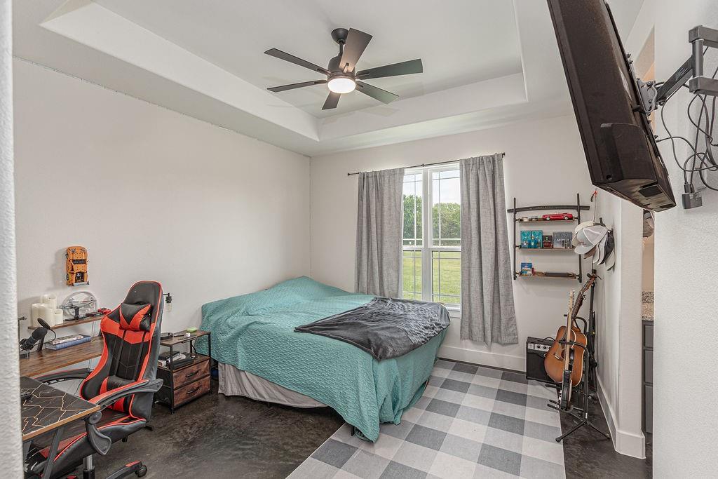 5280 Fm 36 Property Photo 17