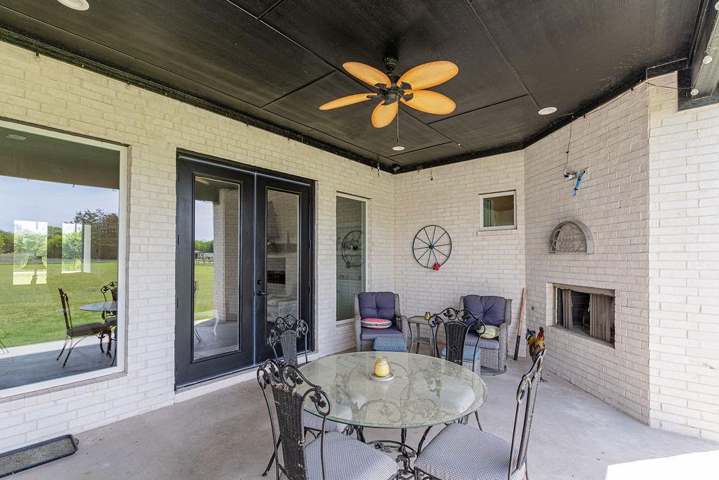5280 Fm 36 Property Photo 24