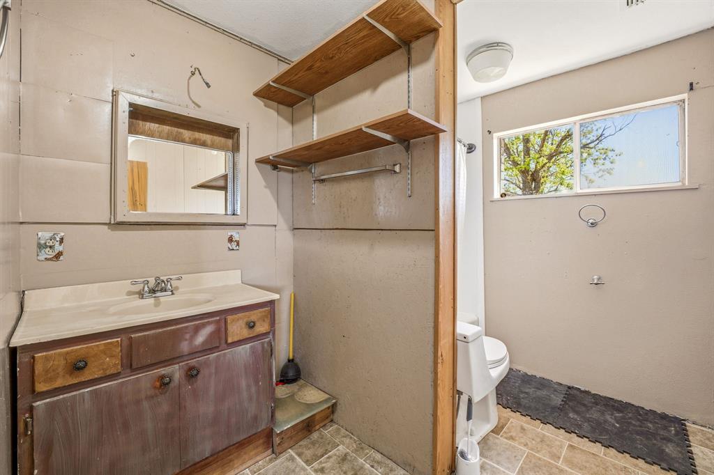 1301 County Road 440 Property Photo 12