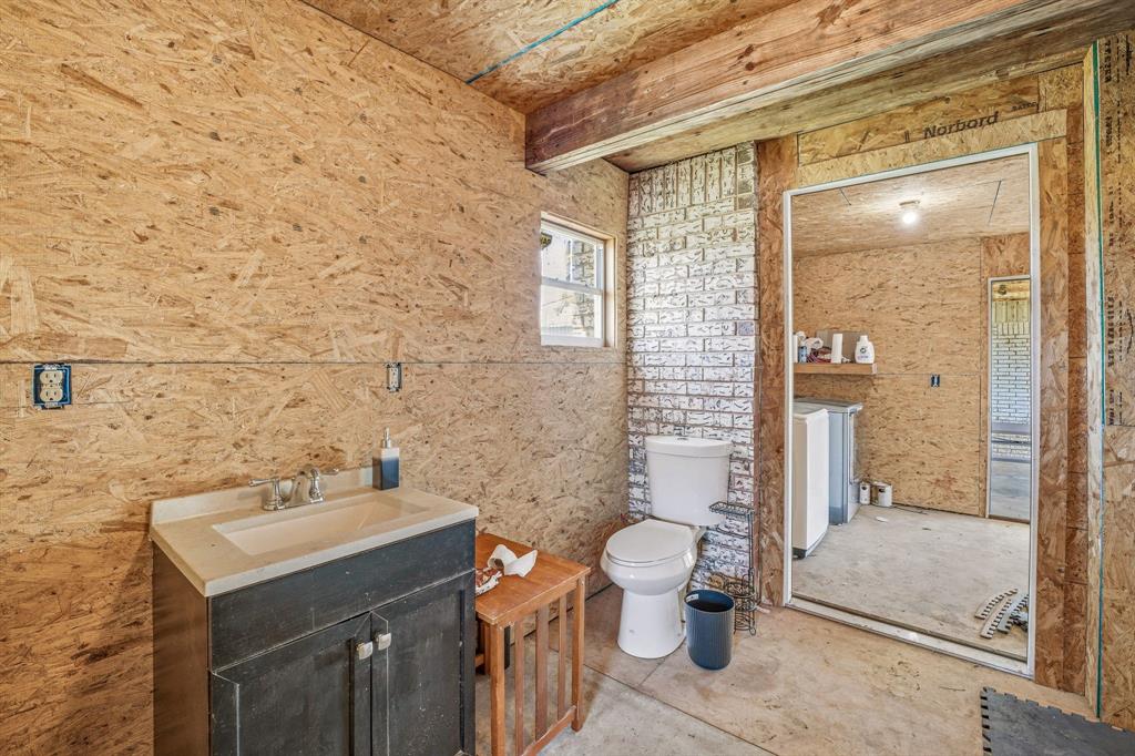 1301 County Road 440 Property Photo 25