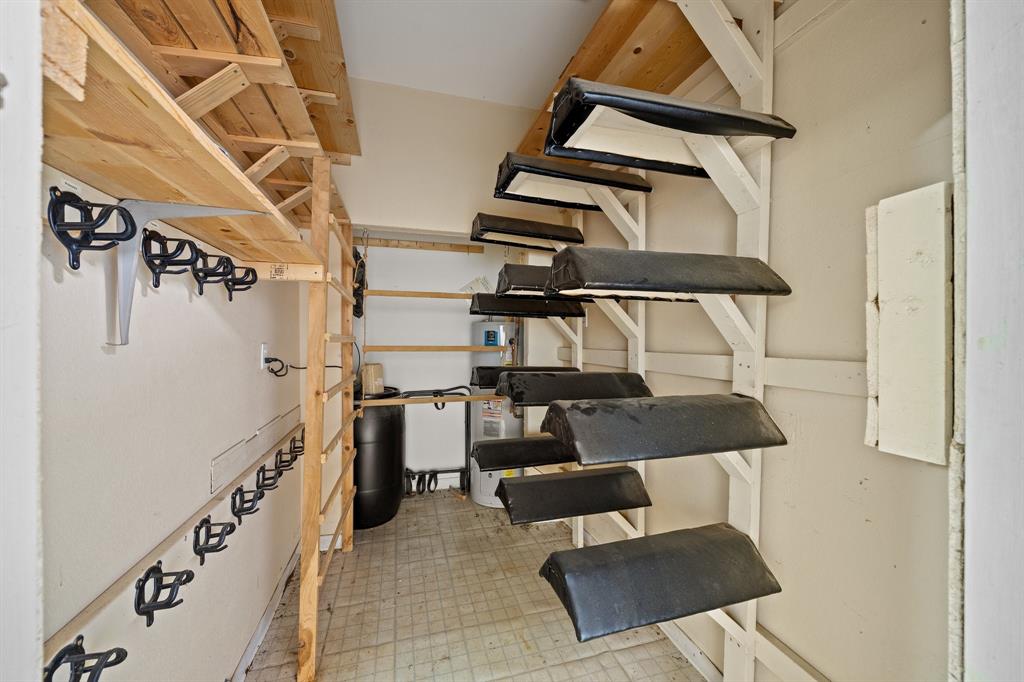 6068 Northview Court Property Photo 18
