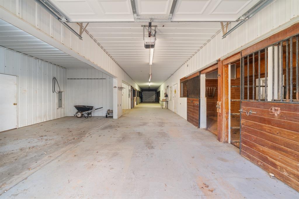 6068 Northview Court Property Photo 19