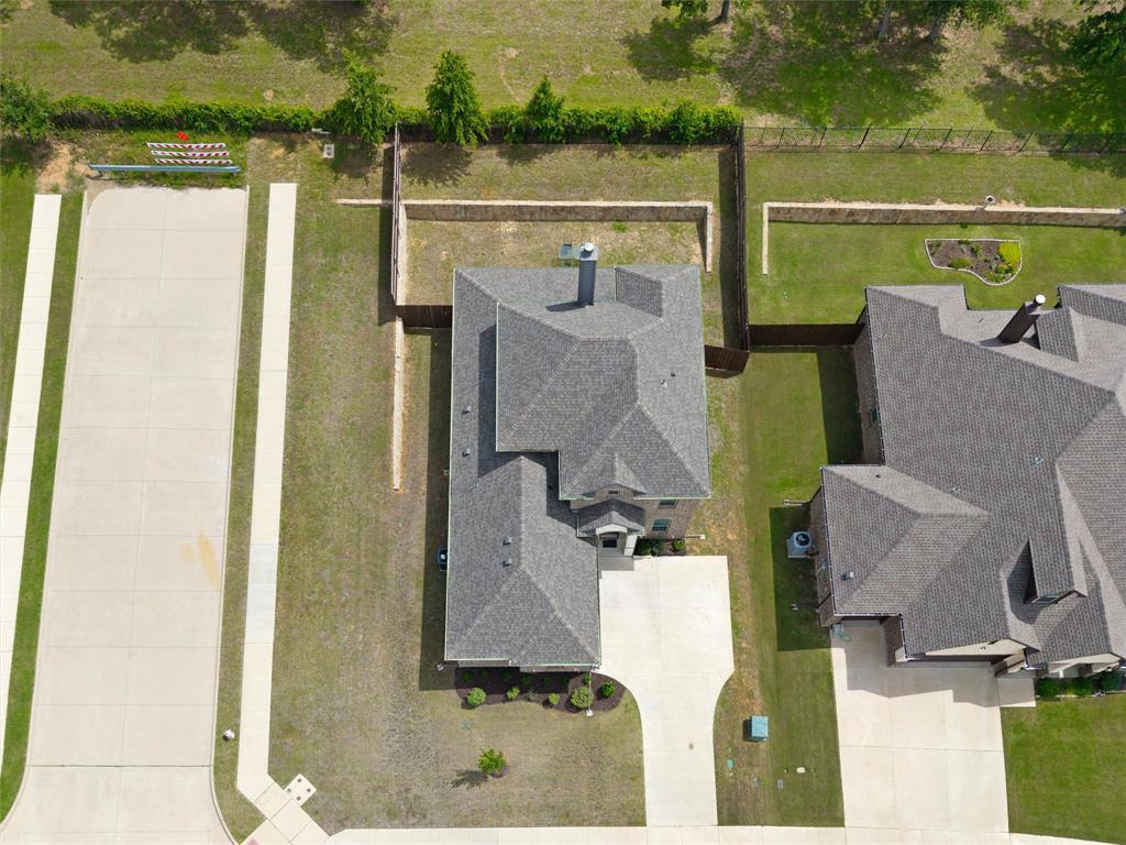 2501 Bunker Hill Drive Property Photo 3