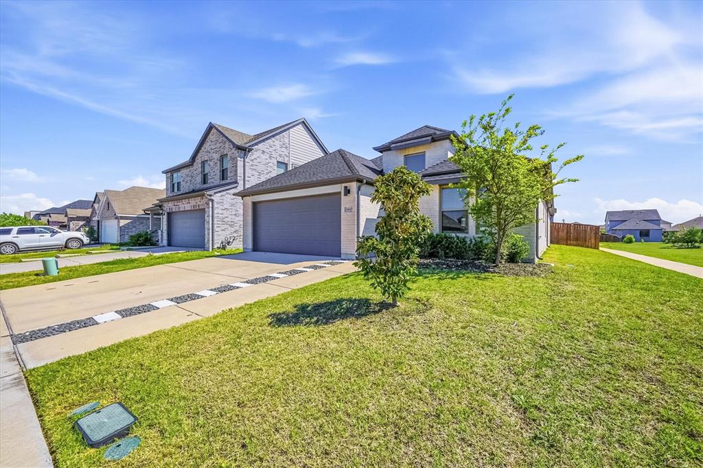 3443 Flatiron Drive Property Photo 4