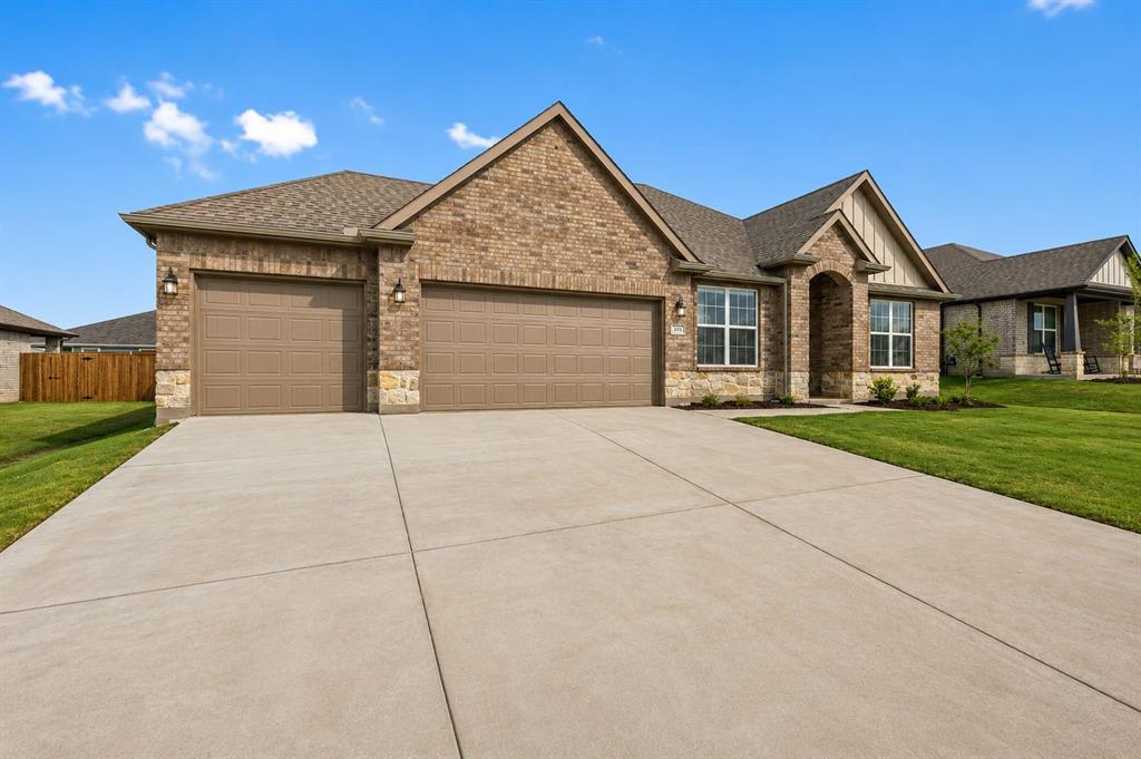 215 Saddletree Drive Property Photo 2